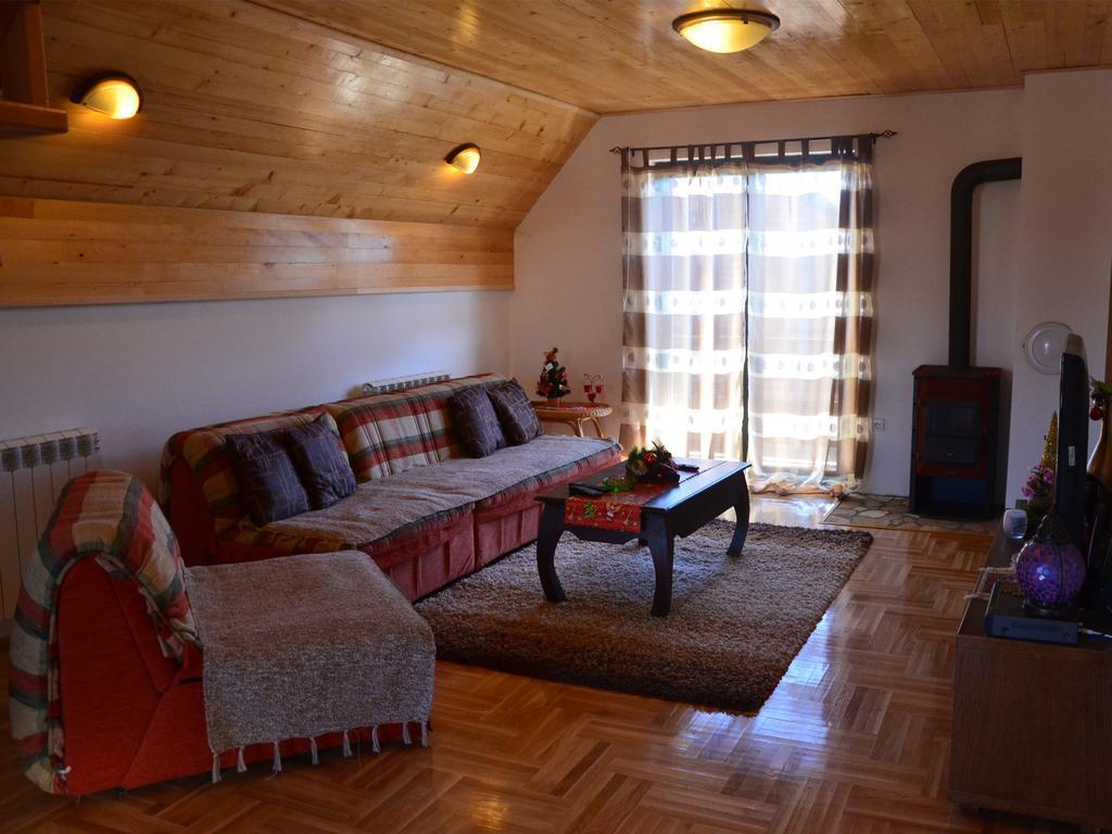 Family Apartments Zabljak  Ruang foto